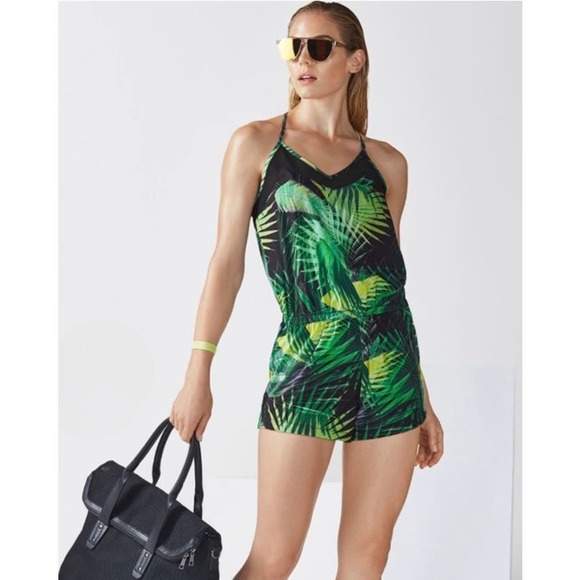 Fabletics | Women | Dash Rainforest Print Lightweight Romper | Size Small - Picture 11 of 12